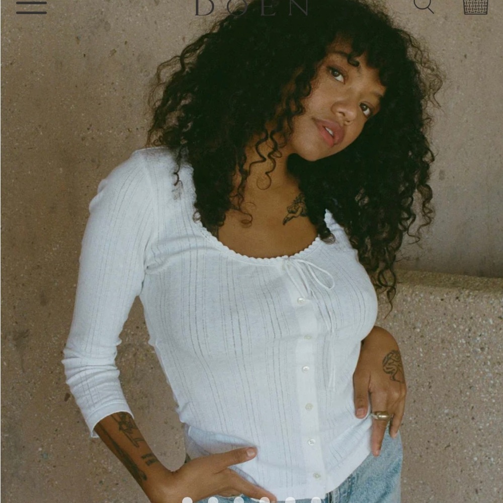 Doen Vivienne Tee